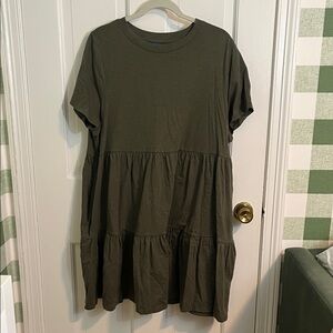 NWT Old Navy Short-sleeved Tiered Knit Dress Olive Green Size XL
